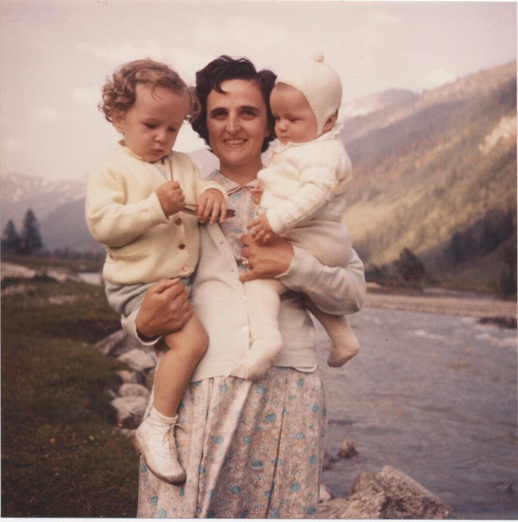Con Pierluigi e Mariolina in Val Veny, Courmayeur,settembre1958
